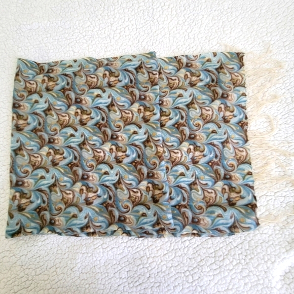 Cashmere Abstract Swirl Patterned Scarf size 16X70 - Picture 7 of 7